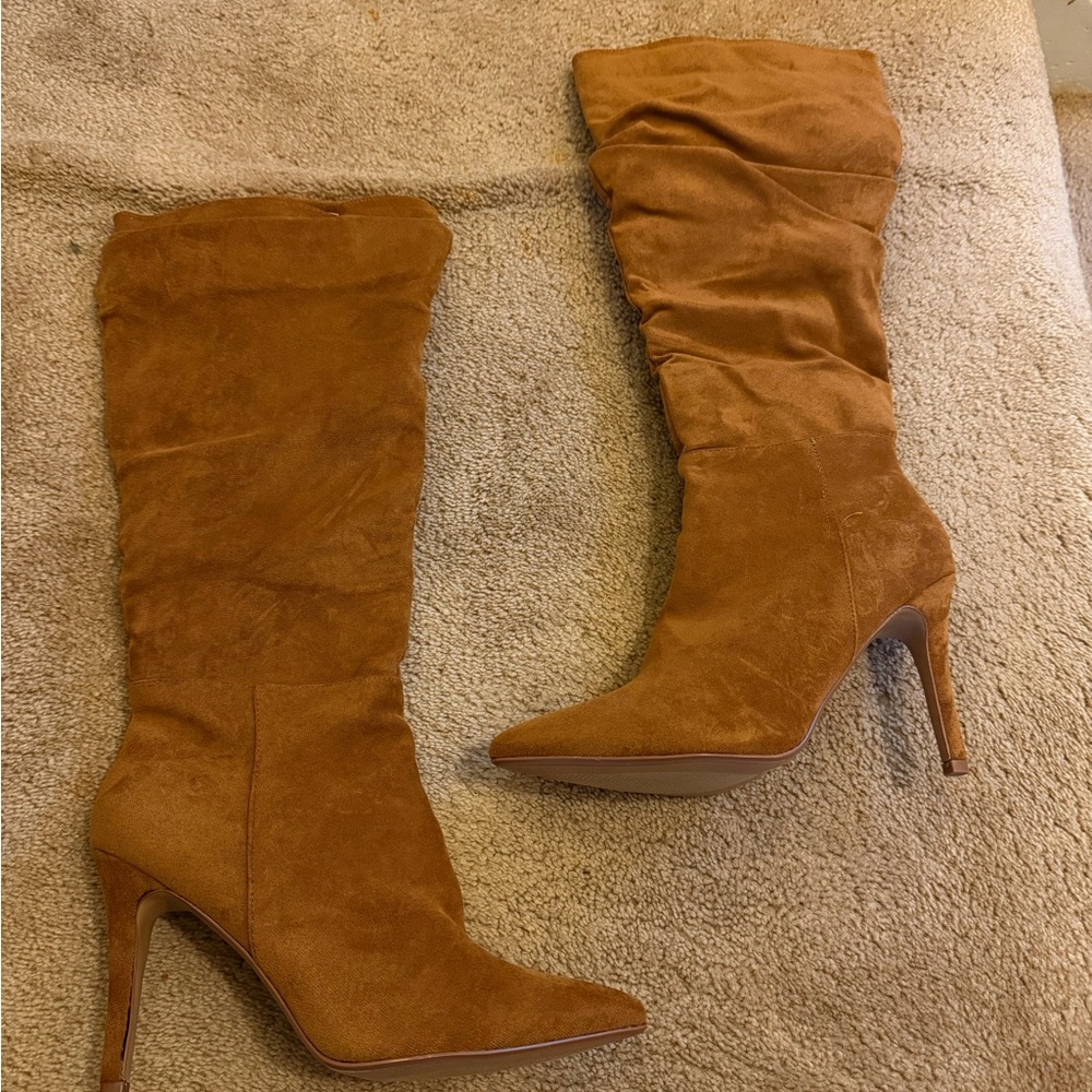 NWT Journee Collection Sadie Boot Cognac Suede Heeled Boots